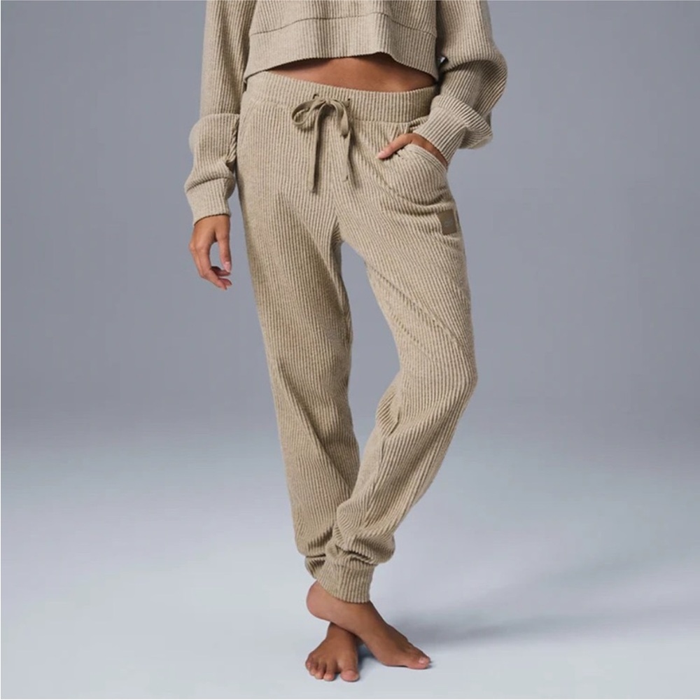 ALO Yoga Muse Track Pants